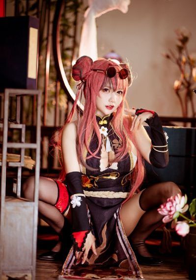 欧美在线爆乳_剧情片高清完整版